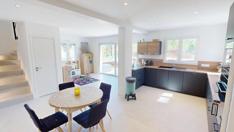 Villa - 141 m² - 7 pièces