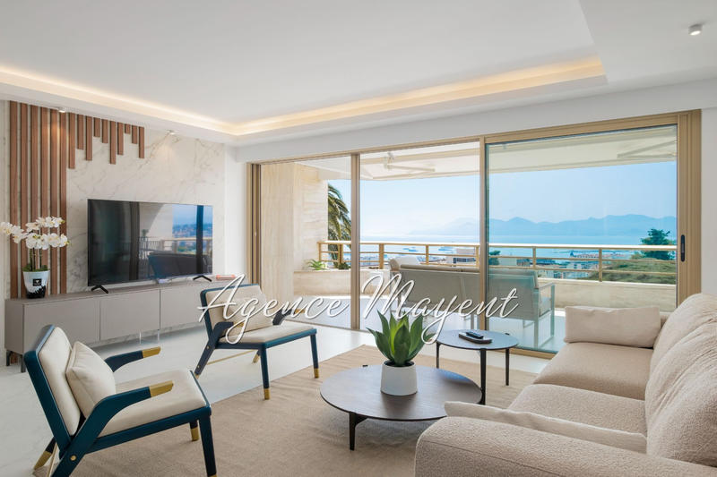 Appartement - 100 m² - 4 pièces