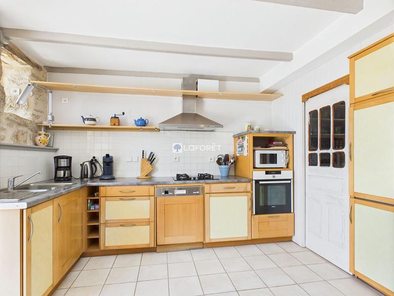 Maison traditionnelle - 150 m² - 8 pièces