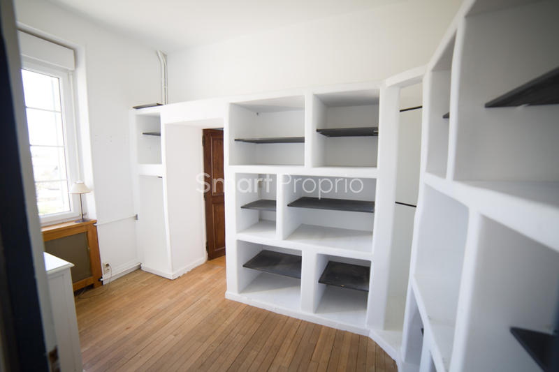 Maison - 248 m² - 8 pièces