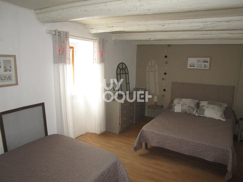 Maison - 90 m² - 5 pièces