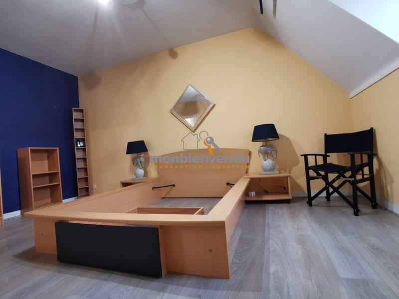 Maison traditionnelle - 140 m² - 7 pièces