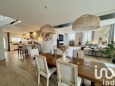 Maison - 201 m² - 6 pièces