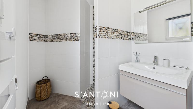 Maison - 144 m² - 4 pièces