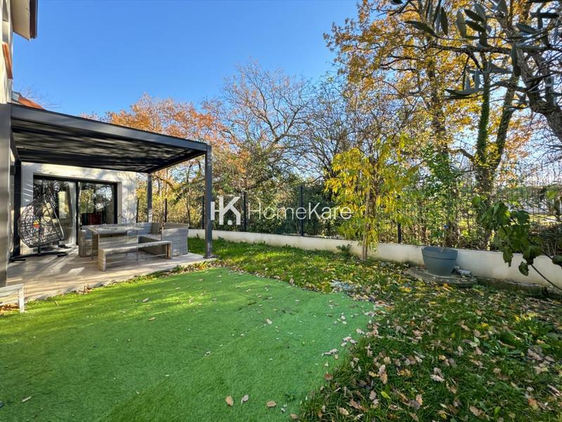 Maison - 140 m² - 5 pièces