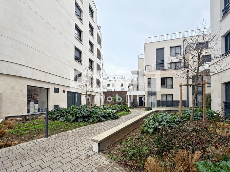 Appartement - 83 m² - 4 pièces