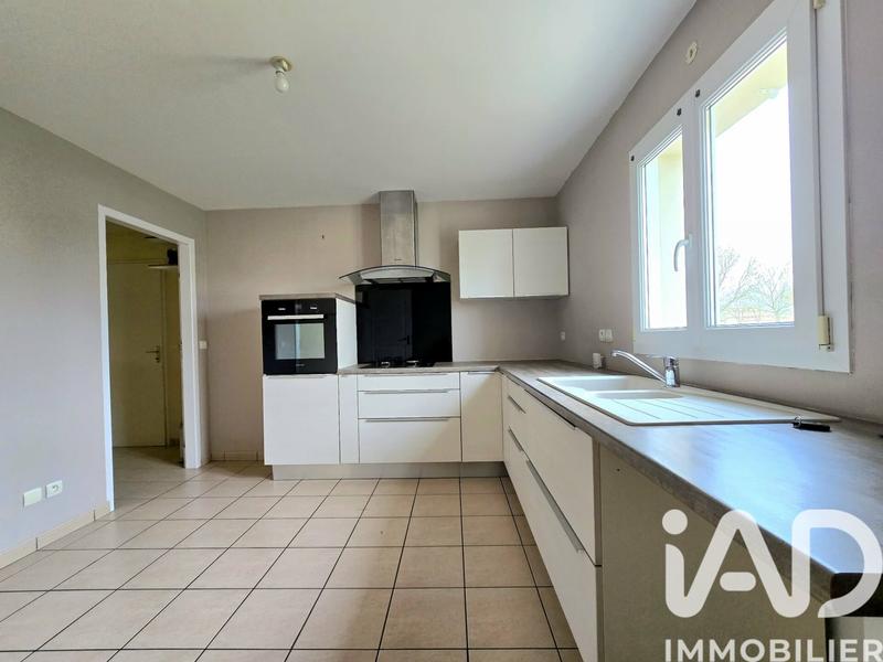 Maison - 92 m² - 5 pièces