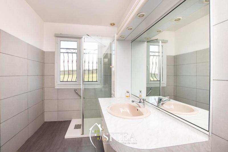 Maison - 160 m² - 6 pièces