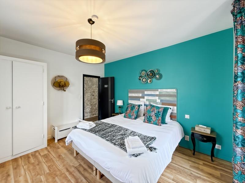 Propriété - 263 m² - 10 pièces