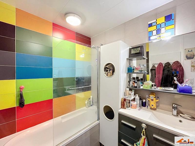 Appartement - 96 m² - 4 pièces