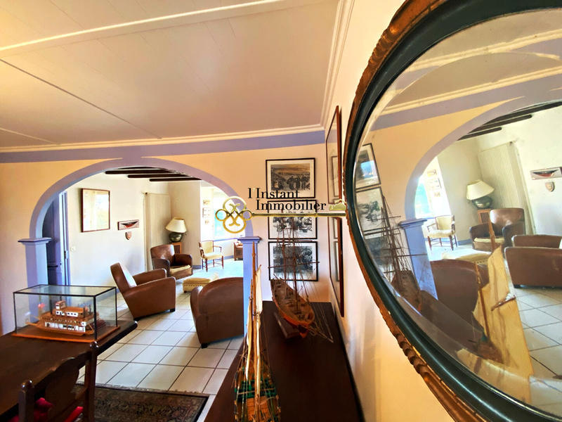 Maison - 167 m² - 7 pièces