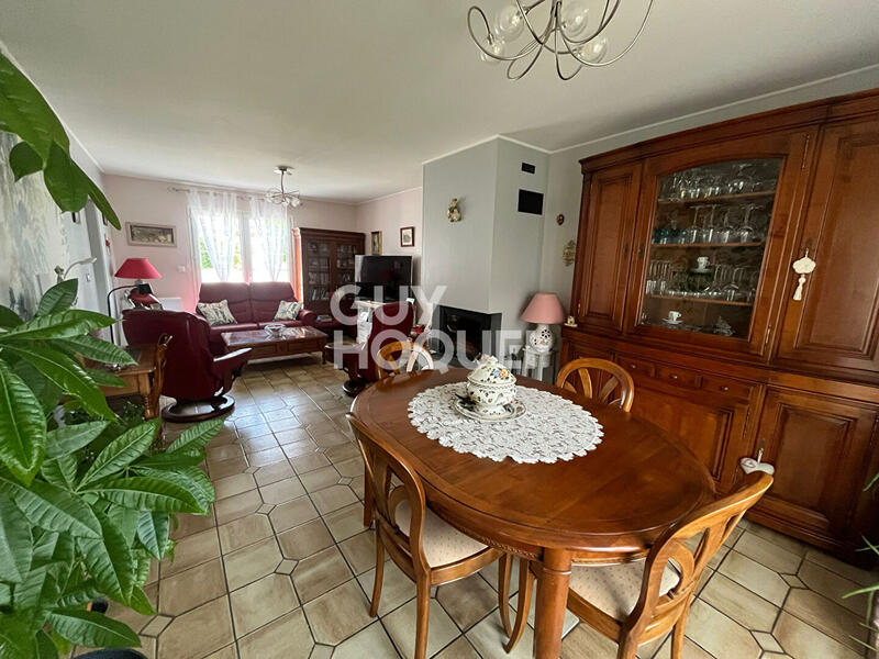 Maison - 104 m² - 5 pièces