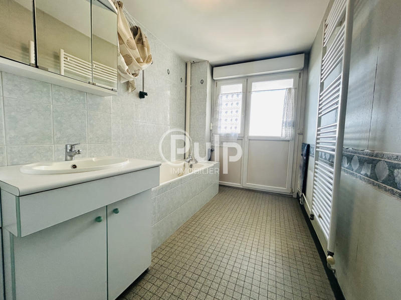 Appartement - 94 m² - 5 pièces