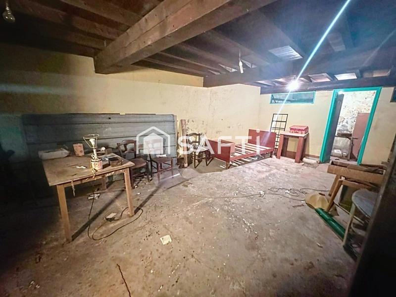 Maison - 207 m² - 7 pièces