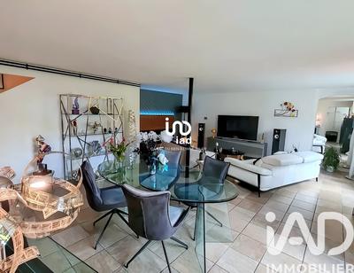 Appartement - 109 m² - 4 pièces