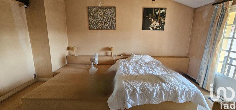 Maison - 275 m² - 10 pièces