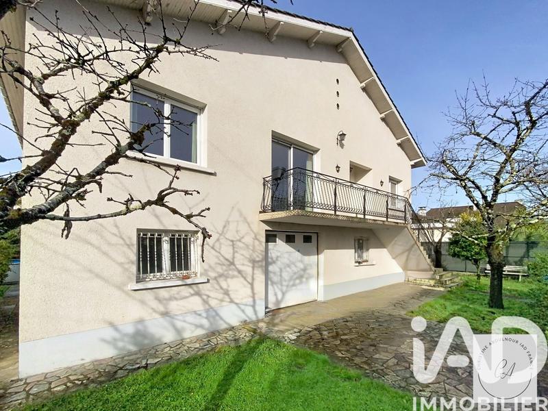 Maison - 260 m² - 8 pièces