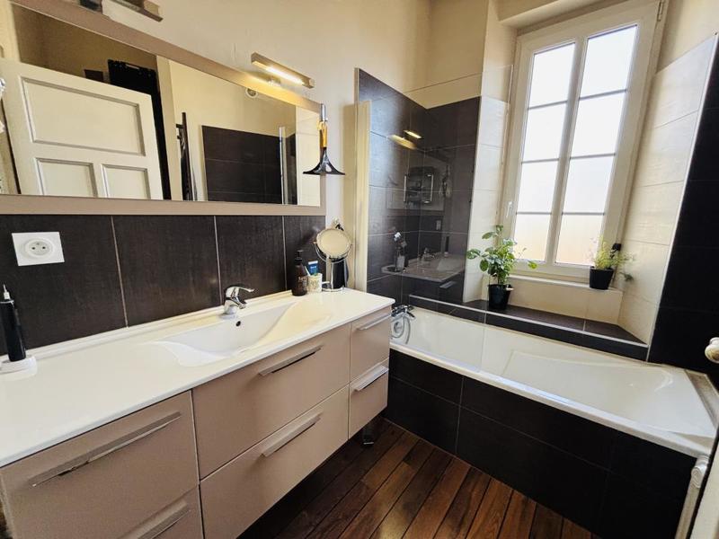 Appartement - 120 m² - 4 pièces