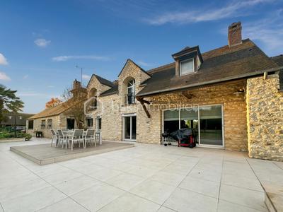 Demeure - 264 m² - 8 pièces