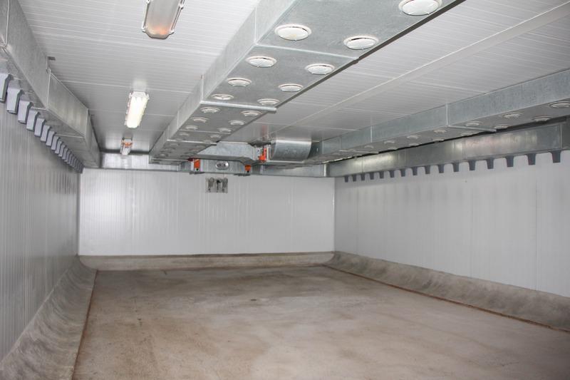 Entrepôt - 900 m² - 10 pièces