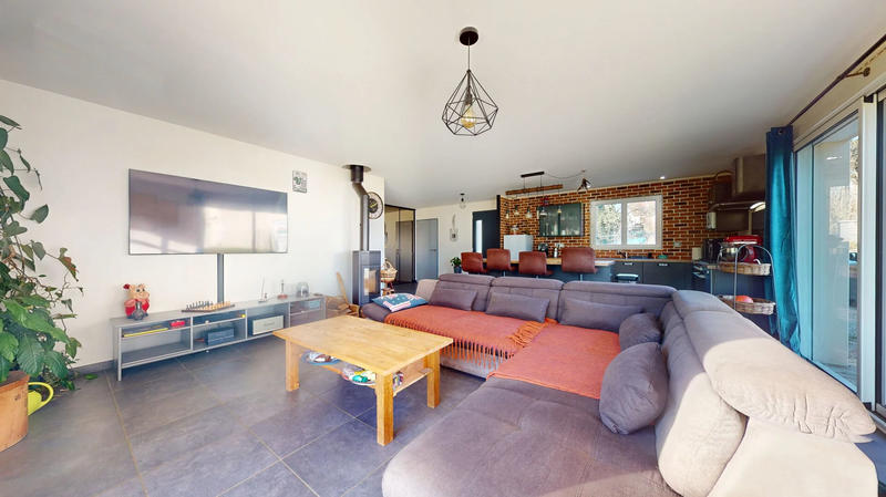 Maison - 90 m² - 4 pièces