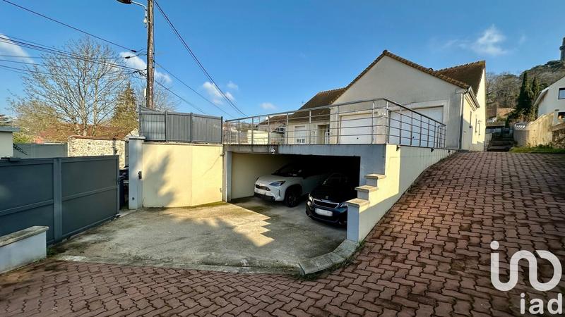 Maison - 228 m² - 8 pièces