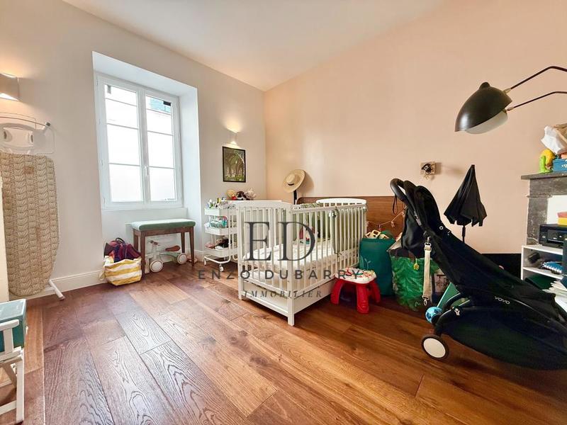 Appartement - 77 m² - 3 pièces