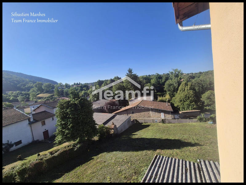 Maison - 90 m² - 6 pièces