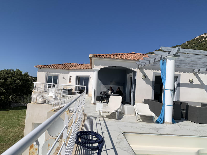 Villa - 185 m² - 6 pièces