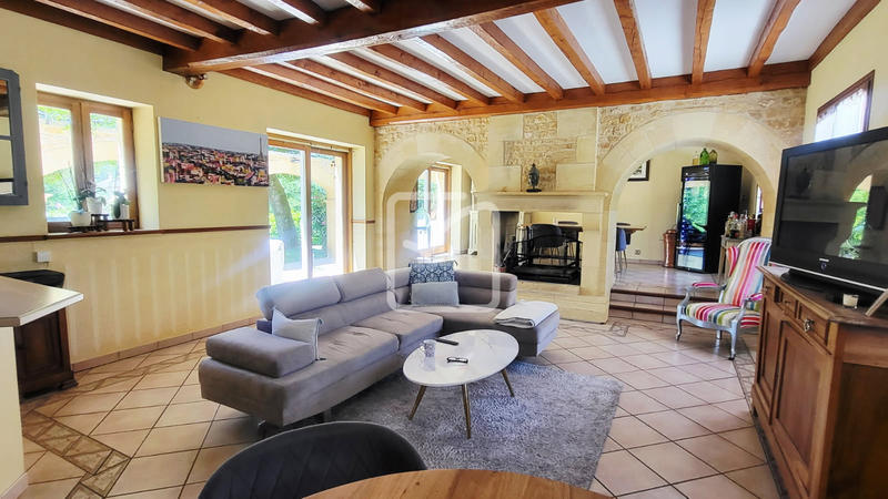 Maison - 151 m² - 6 pièces