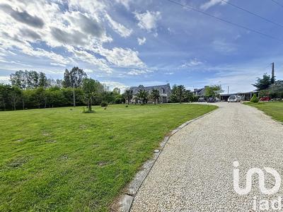 Maison - 208 m² - 6 pièces