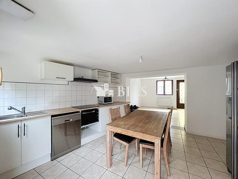 Maison - 80 m² - 5 pièces