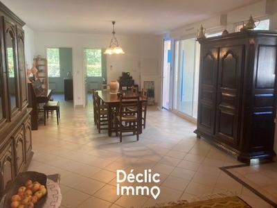 Maison - 105 m² - 4 pièces