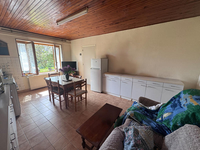 Maison - 210 m² - 9 pièces