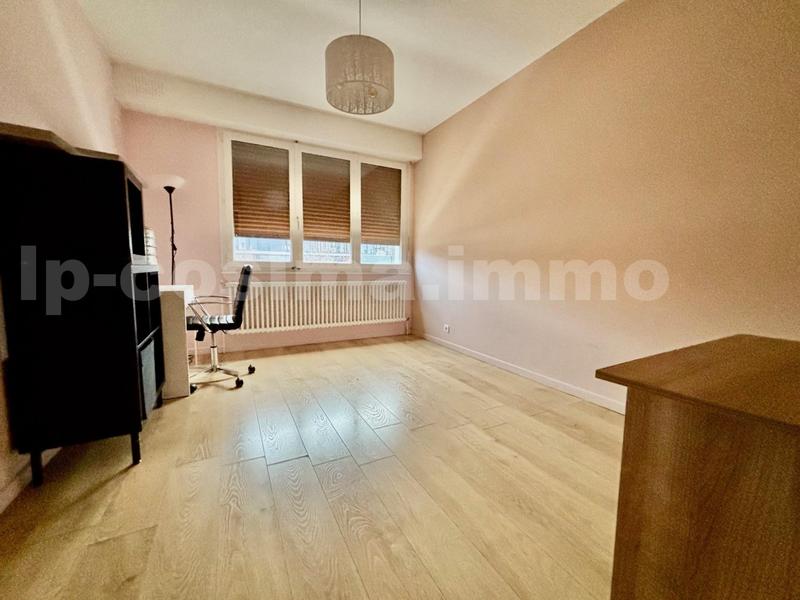Appartement - 80 m² - 3 pièces
