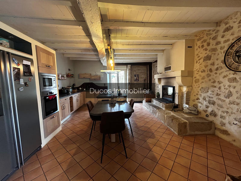 Maison - 210 m² - 5 pièces