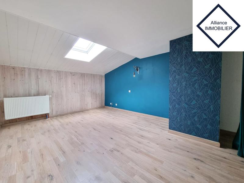 Maison - 215 m² - 8 pièces