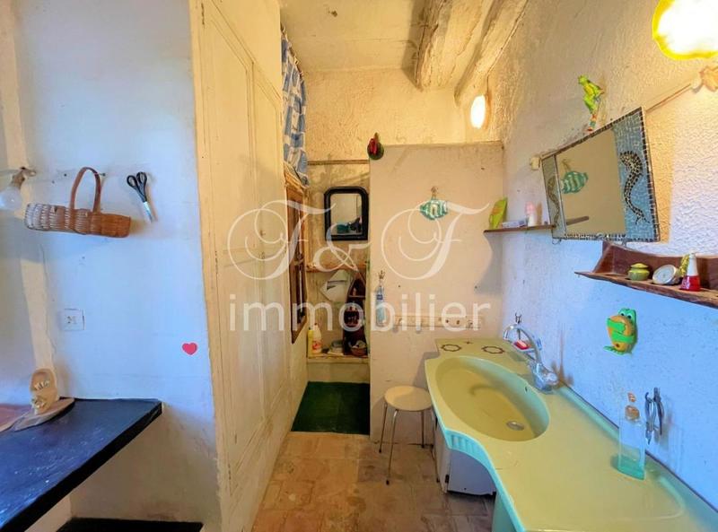 Propriété - 220 m² - 12 pièces