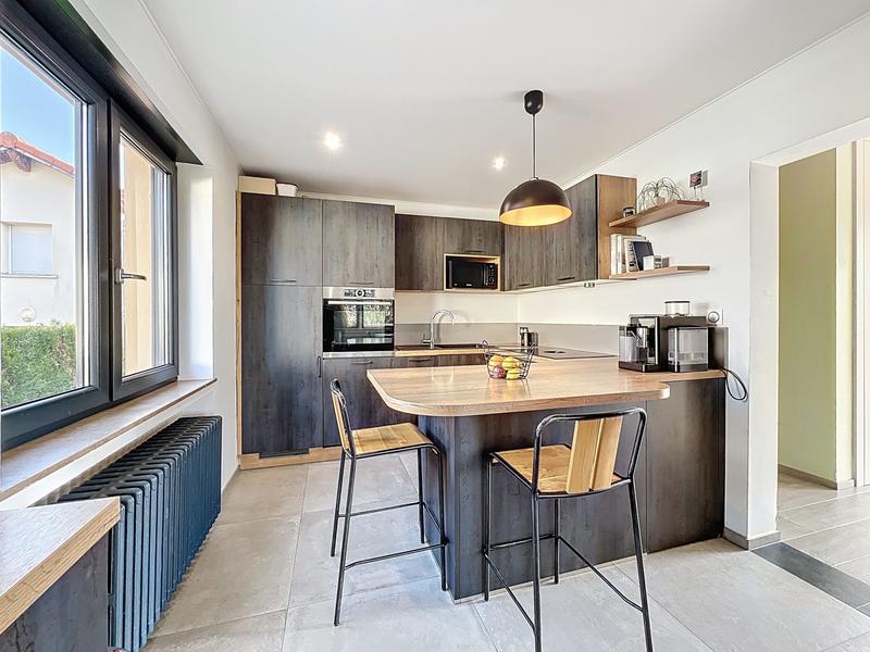 Maison traditionnelle - 103 m² - 6 pièces