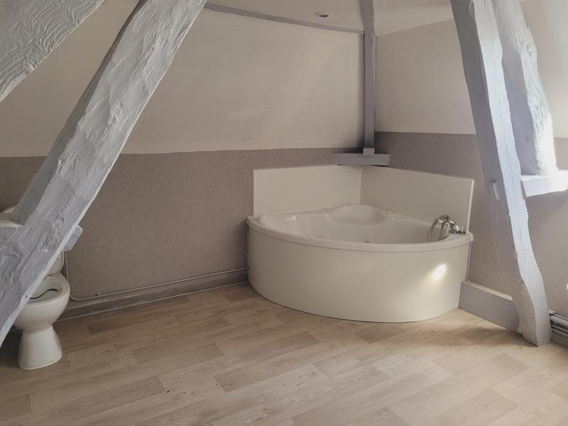 Maison - 230 m² - 6 pièces