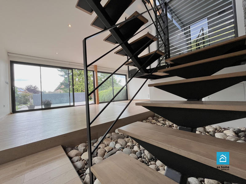 Maison contemporaine - 153 m² - 8 pièces