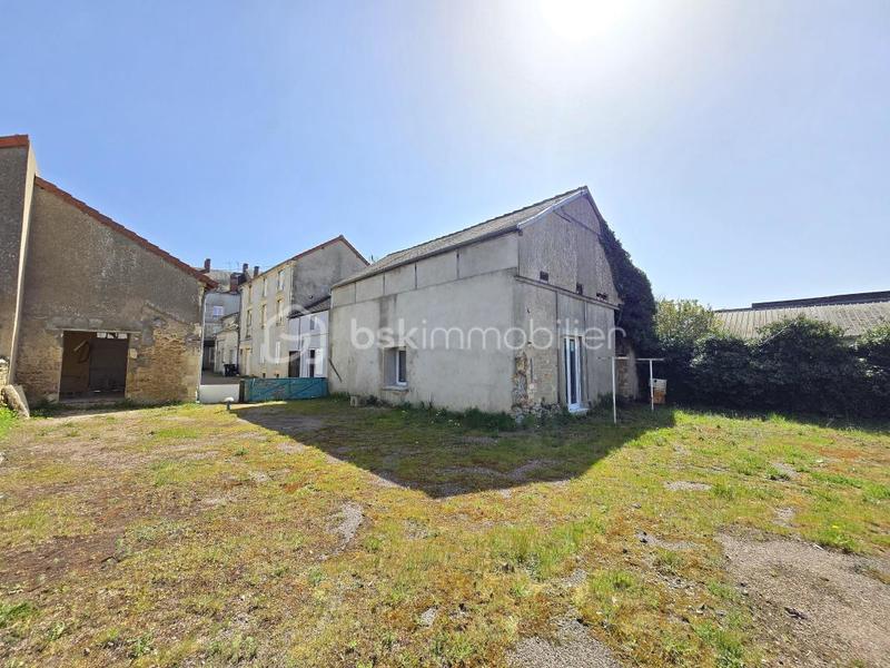 Immeuble - 74 m² - 4 pièces