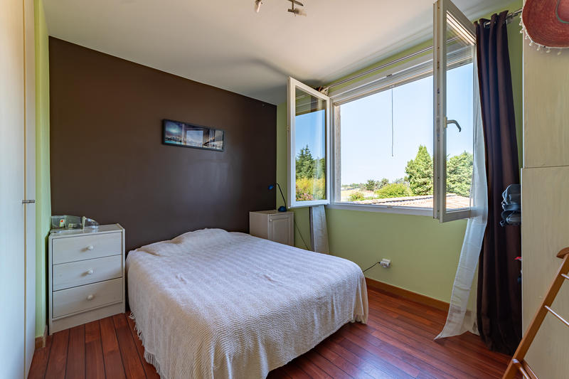 Maison - 220 m² - 8 pièces