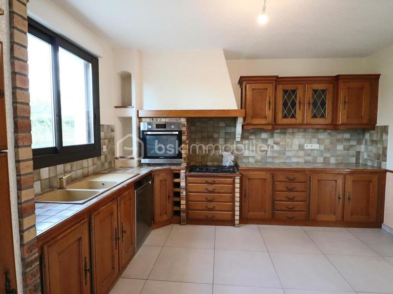 Demeure - 125 m² - 6 pièces