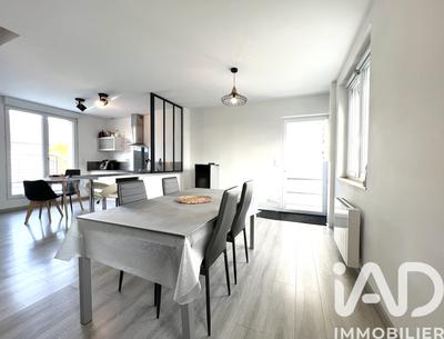 Maison - 76 m² - 4 pièces