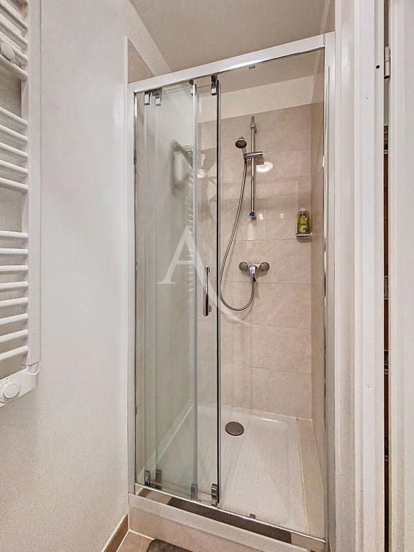 Appartement - 76 m² - 4 pièces