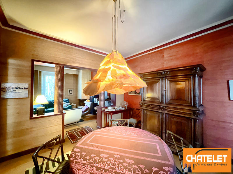 Maison - 172 m² - 8 pièces