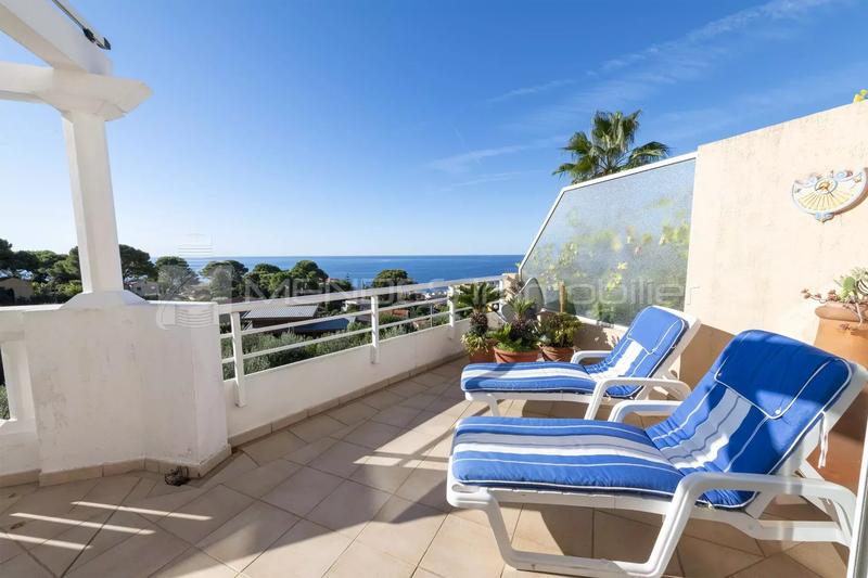 Appartement - 85 m² - 3 pièces