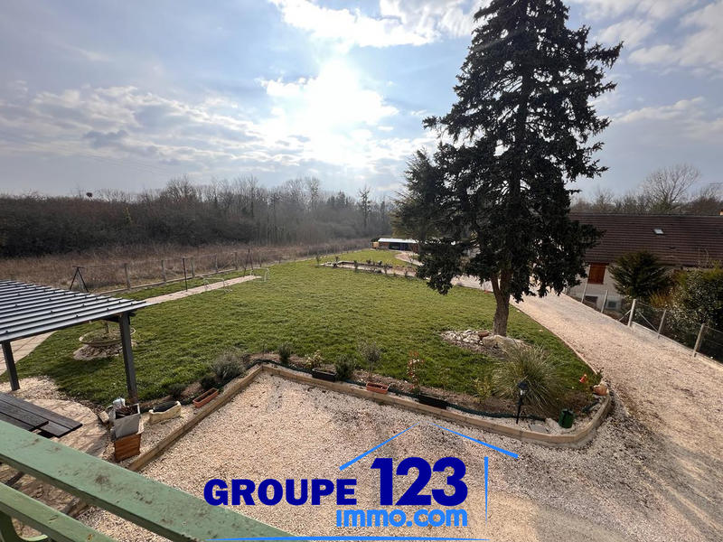 Maison - 260 m² - 11 pièces