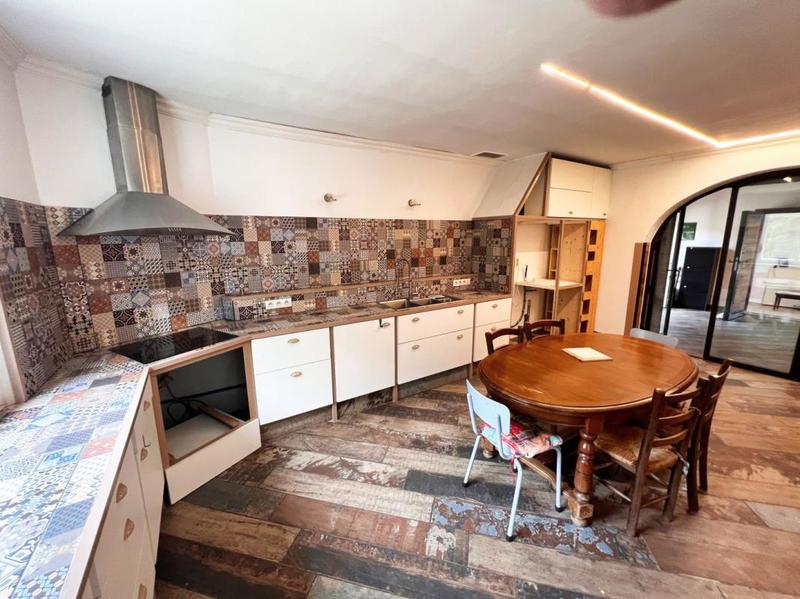 Maison - 197 m² - 5 pièces